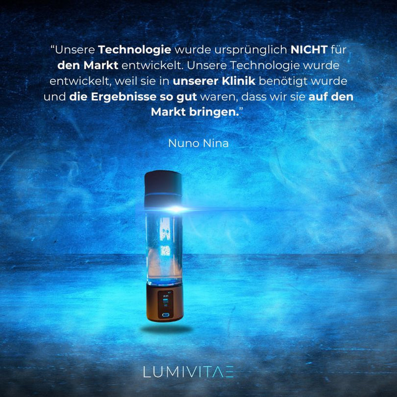 LumiVitae CellPower Wasserstoffflasche leuchtend im Vordergrund, umgeben von blauem Licht und einem Zitat von Gründer Nuno Nina über den Ursprung der Technologie.